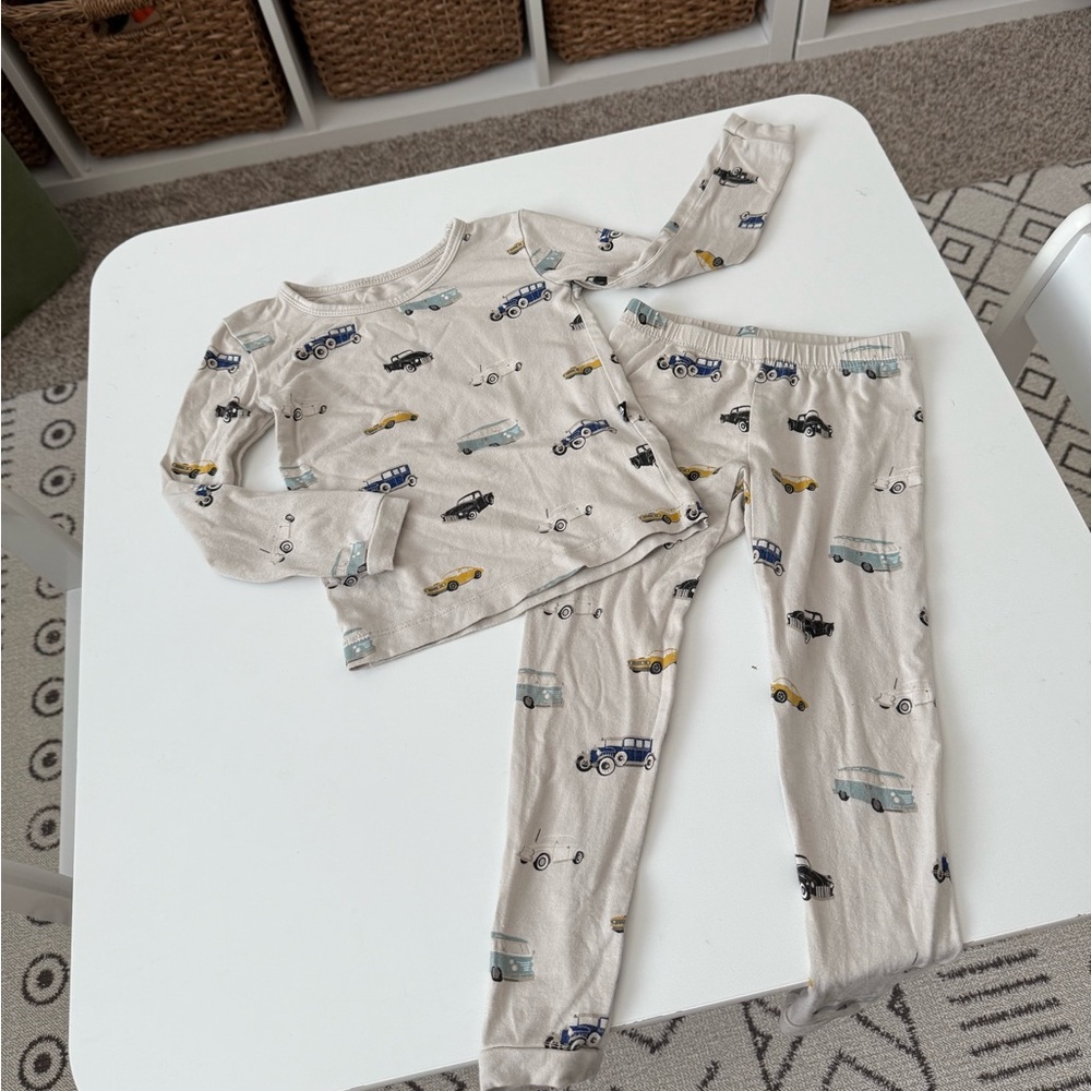 Kyte baby longe sleeve pajamas